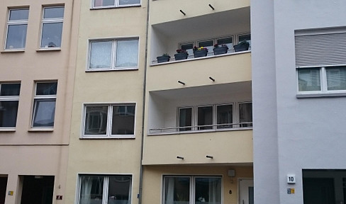 Attractive 3-room apartment in a central location on Olgastraße.