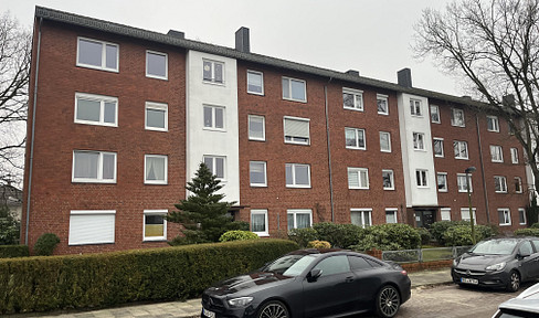 Coming soon: Modernized ground-floor apartment with a south-facing balcony, available for move-in.
