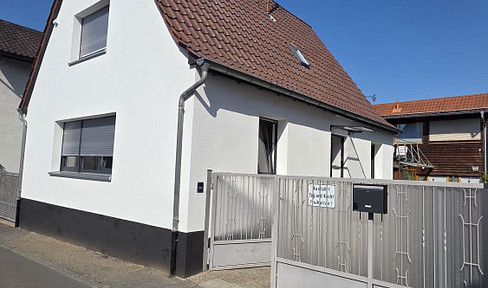Saniertes Haus in Sandhausen mit Garage, Terrasse & Smart Home – provisionsfrei