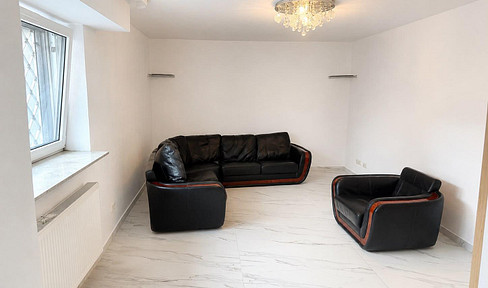 Modernisierte 3-Zimmer-Souterrainwohnung mit ca. 91 m² in Griesheim bei Darmstadt