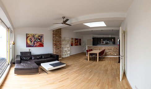 Elegante hochwertige DG-Wohnung nahe Kollwitzplatz