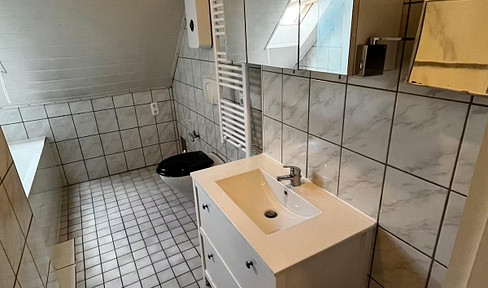 2-room apartment with fitted kitchen, centrally located in Hof.