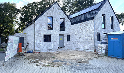 Turnkey, newly constructed semi-detached house, including the land – first occupancy planned for the end of 2026.