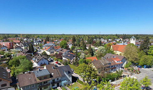 Spacious 3-room apartment with panoramic views – including a parking space in the garage.
