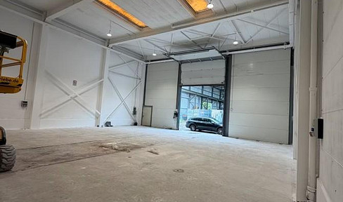 Gewerbehalle Lager - Produktionshalle 225 m², ca. 8 m Höhe, mit Photovoltaik-Strommodell Handwerker