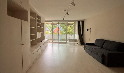 Comfortable 1.5-room apartment in Blankenese, with a south-facing balcony and underground parking.