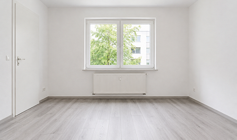 Bonn: Renovated 3-room apartment, approx. 5% ROI, Commission-FREE [INVESTMENT]