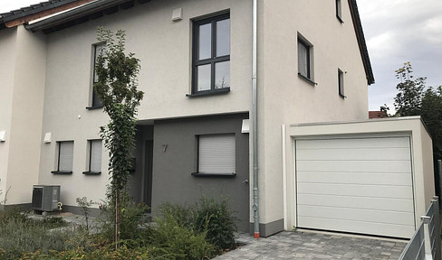 ENERGIEBEWUSST WOHNEN: A+ Großzügige Doppelhaushälfte in Ludwigshafen KEINE MAKLER-PROVISION!