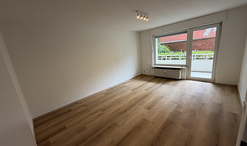 Neue WG: Renovierte 2‑Zi‑Wohnung nahe Volksgarten – neue Küchenzeile – Zimmer ab €500 warm