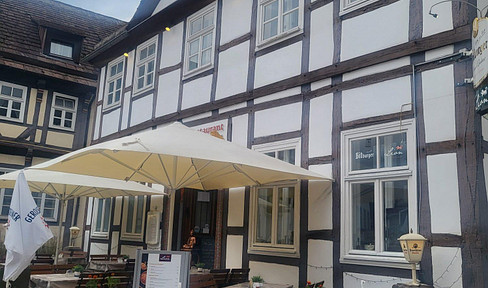 Lichtdurchflutete 2,5 Zimmerwohnung in bester Innenstadtlage zu vermieten