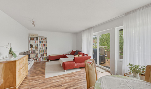 Bright apartment with a south-facing balcony and a private garage.