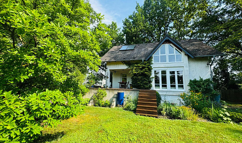 More space for living: family, home office, and hobbies – surrounded by nature, yet within easy reach of Berlin.