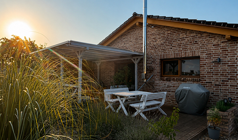 4-Zimmer-Bungalow - mediterranes Lebensgefühl trifft zeitlosen Wohnkomfort