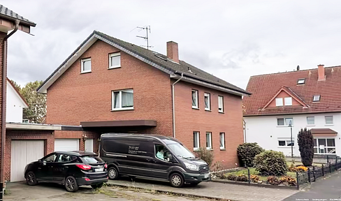 Ein- oder Zweifamilienhaus auf großzügigem Grundstück in zentraler Lage von Harsewinkel