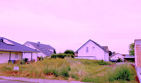 Prime building plot – Excellent location with a south-facing garden – 670 square meters.