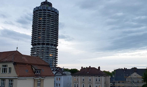 Penthouse apartment in Antonsviertel, 65 square meters, with unobstructed views, and an independent heat pump/pellet heating system.