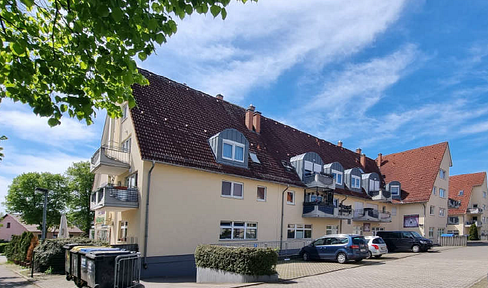 2 Zimmer in Bergfelde Hohen Neuendorf mit TG Stellplatz Einbauküche und Balkon