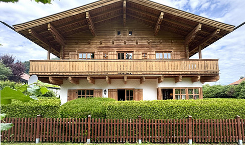 Beautiful 4-room apartment with a stunning mountain view and 2 hobby rooms!