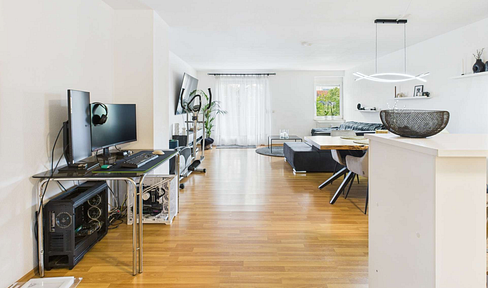 Super zentrale 2-Zimmer-Stadtwohnung in Ludwigsburg, mit neuer EBK und TG-Stellplatz!