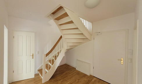 Köpenicker-Märchenviertel-Neubau 2016: Familiengerechte 5 Zi.-Maisonette - KFW55-Standard
