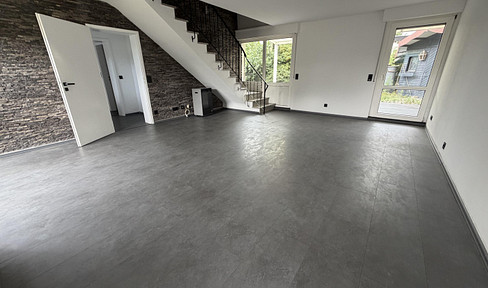 Geilenkirchen: Modern home with a garden – available immediately.