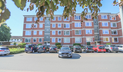 Frisch renoviert & neuwertig: Charmante 2-Zimmer-Wohnung mit Loggia in Barmstedt