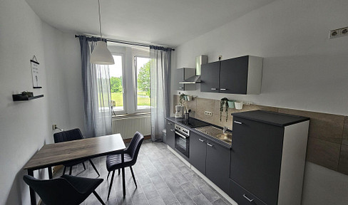 Großzügige 4-Zimmer-Wohnung | 107 m² | große Wohnküche |  Bad mit Badewanne | Hof
