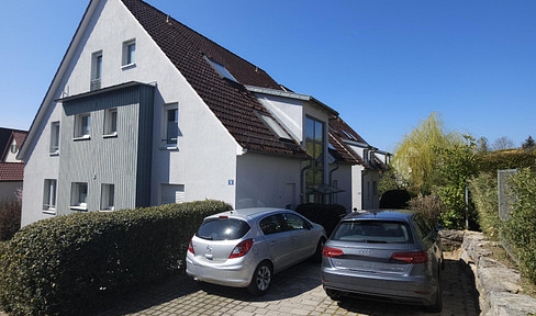 Gepflegte 2-Zimmer-Wohnung mit Balkon und Einbauküche in Leonberg-Gebersheim