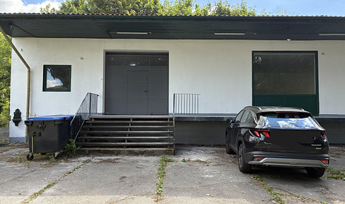 Modernisierte Gewerbehalle mit Büro in Remscheid