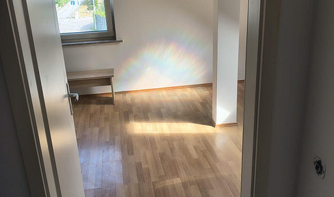 Helle 3 Zimmer Wohnung in 84085 Langquaid