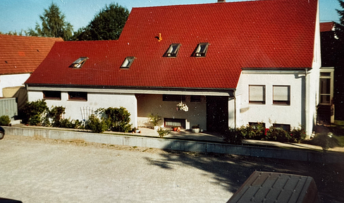 House with potential! Two separate apartments – with separate entrances. Attractive opportunities!