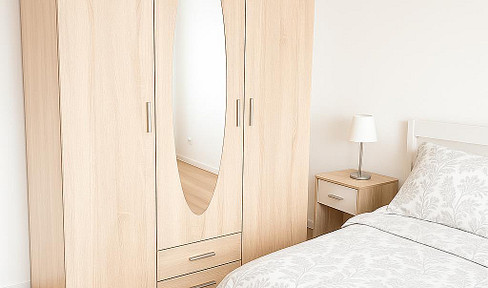 Top-renovated 83 m² investment property – over 6% rental yield, suitable for student shared accommodation.