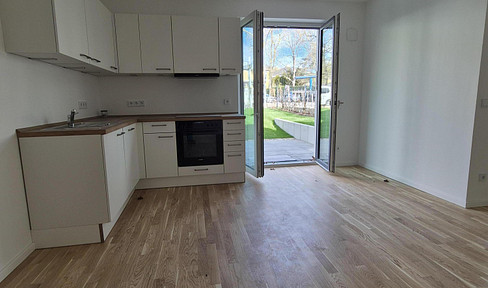Berlin Lichterfelde 1-Zi-Neubau 2025 42,7  m²  A+: 8,8 kWh/m2a, Privatgarten, Markenküche