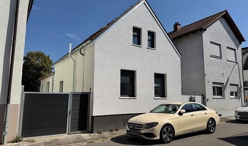 Kernsaniertes Einfamilienhaus mit modernem Anbau