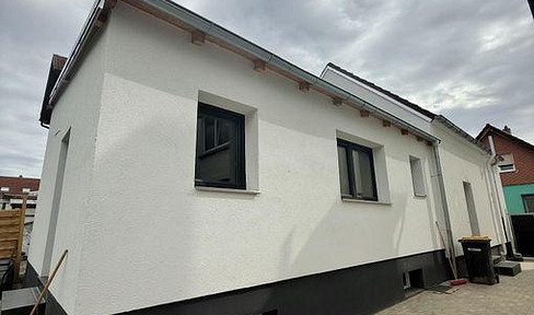 Kernsaniertes Einfamilienhaus mit modernem Anbau
