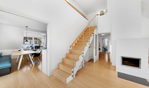 Design-Maisonette (Alleinige Etage) | KfW-A+, Galerie, Kamin | nahe S-Bahn Untermenzing
