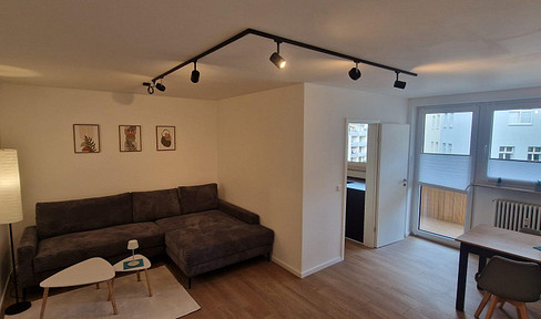 Furnished 2.5-room apartment with a balcony, located near Wöhrder Wiese.