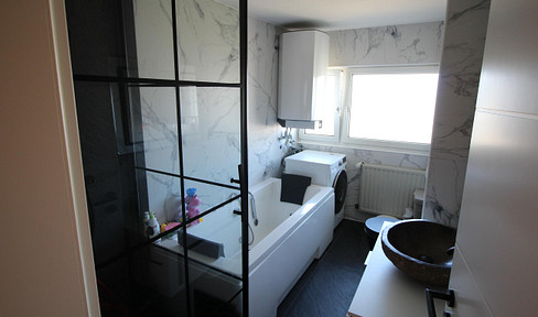 Modernisierte 3+1 Zimmer Wohnung mit Gartenanteil und Garage in Ebersbach an der Fils