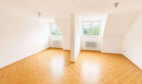 Frisch renovierte 2-Zimmerwohnung mit Dachterrasse im Frankenberger Viertel