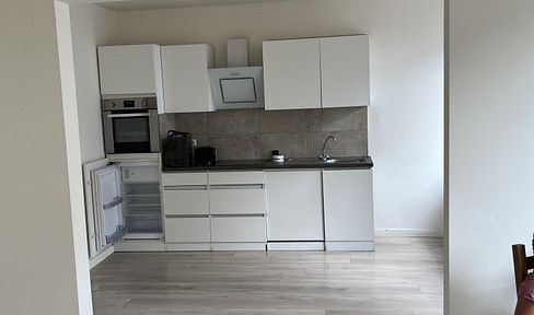Itzehoe Center: Cozy 3-room apartment available on short notice.