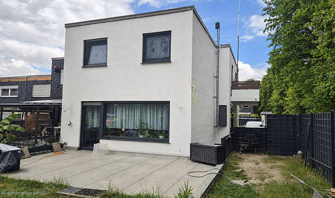 Kernsaniertes Reihenendhaus ( Zweifamilienhaus) am Gysenberg