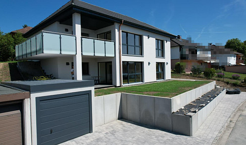 Hochwertiges Massivbau Einfamilienhaus / Zweiparteienhaus