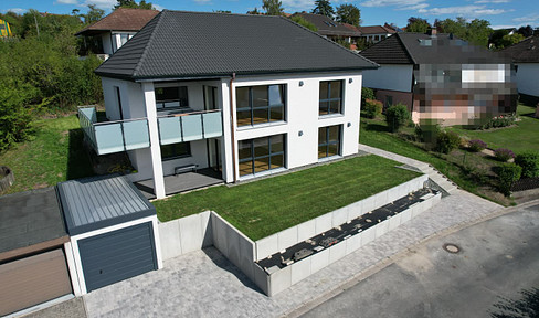High-quality, solid-built single-family house / duplex with panoramic views.