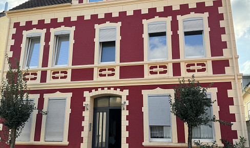 6-Familienhaus in Bad Lippspringe – provisionsfrei mit Entwicklungspotenzial