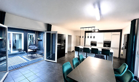 Einfamilienhaus| Außergewöhnlicher Atrium-Bungalow | A+ Energieeffizienz | barrierearm | von PRIVAT