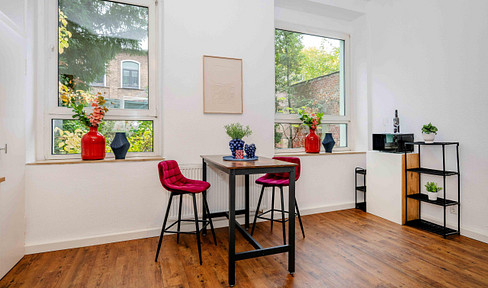 Furnished 2.5-room apartment in the prime location of Pempelfort.