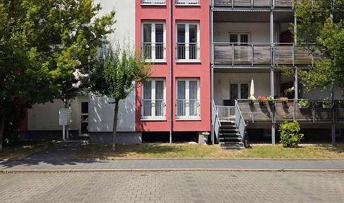 Frisch renovierte 2-Zimmer-Traumwohnung (Effizienzklasse A!), 2 Stellplätze - provisionsfrei!