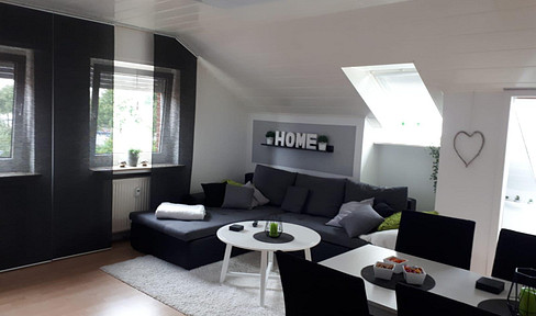 Helle 2 Zi. Whg (ca.47qm) mit Loggia, Stellplatz& EBK - 630€ warm