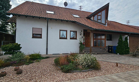 1 bis 2 Familienhaus + Einliegerwohnung