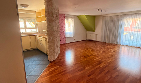 Provisionsfreie 4,5-Zimmer-Maisonette, Südbalkon, 2 Bäder, TG-Stellplatz inklusive